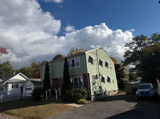 44 Stanton St APT 2, Springfield, MA 01108