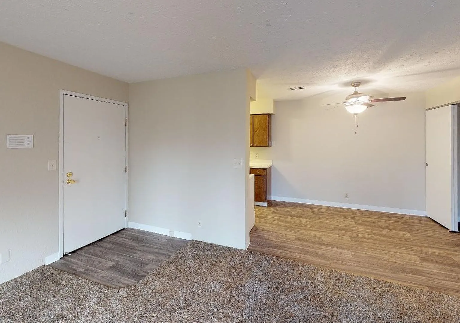 North Pointe Apartments — Photo 4