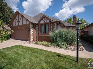 2418 SW Brookhaven Ln, Topeka, KS 66614