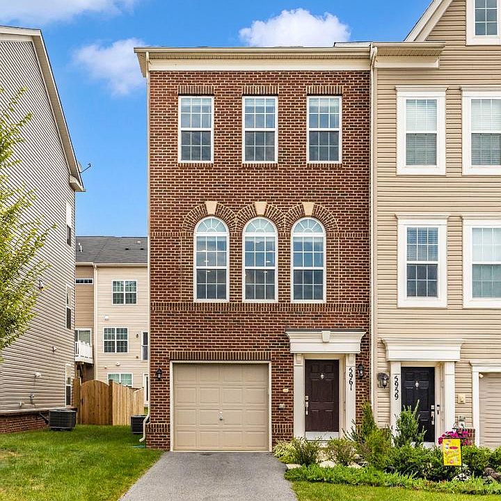 1st image of 5961 Whelan Ln