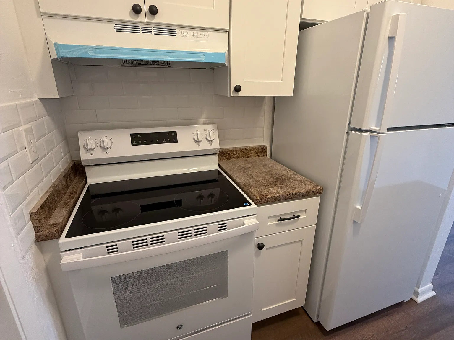 50 NE 35th Ct — Photo 3