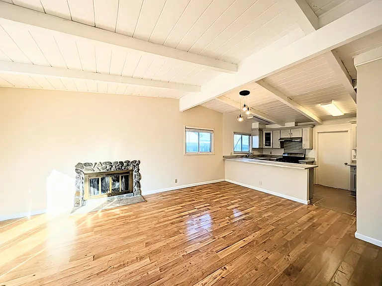 3793 Yorktown Rd — Photo 6