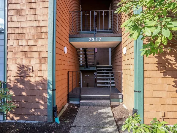 7317 N Skyview #L203, Tacoma, WA 98406