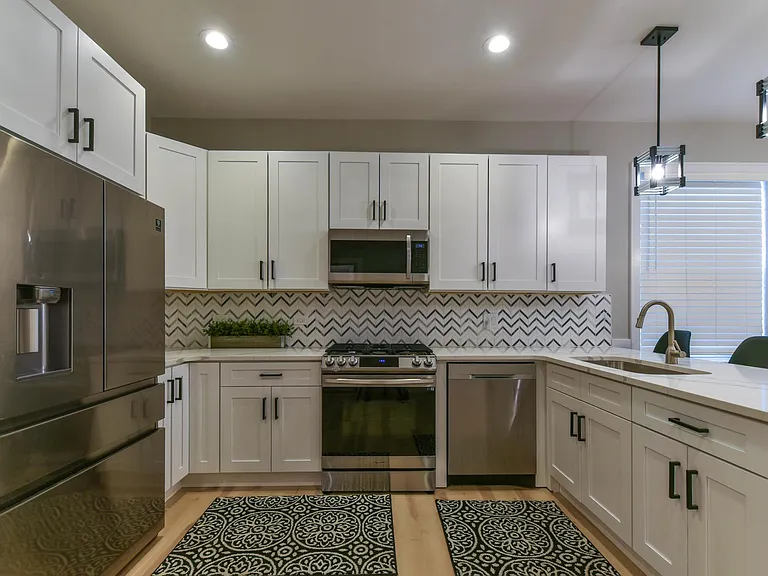 11240 S Kedzie Ave — Photo 17