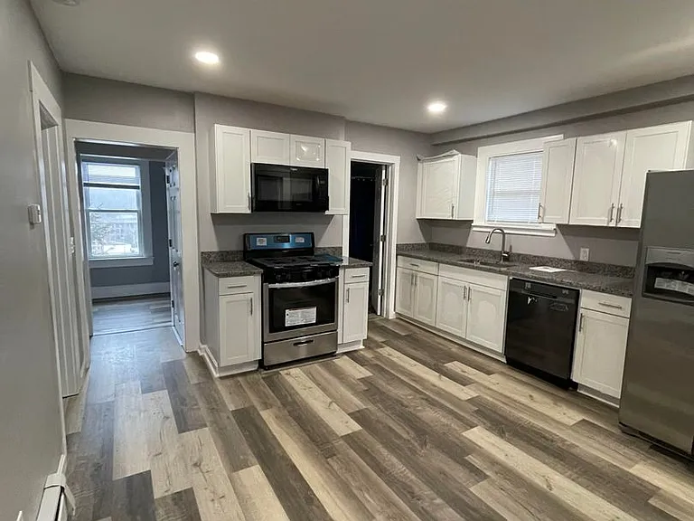 151-153 Leighton St. — Photo 12