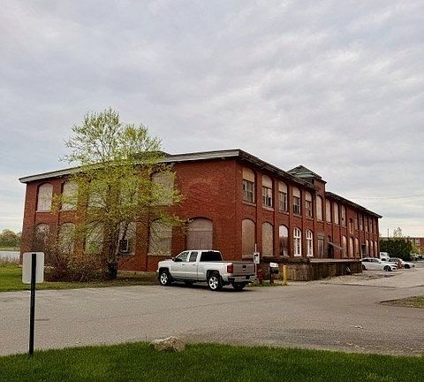 4th image of 194-194 Riverside Ave #R