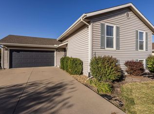 7324 SW 24th St, Topeka, KS 66614