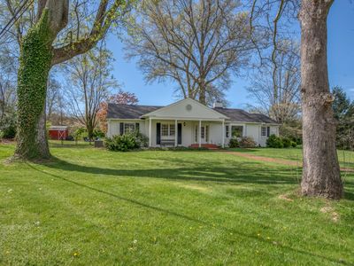 415 E Valley Dr, Bristol, VA, 24201