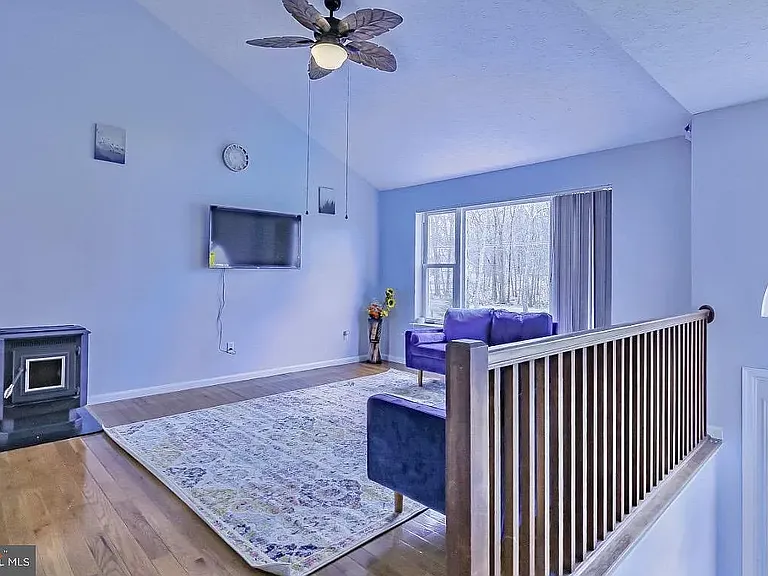1019 Cricket Ln — Photo 10