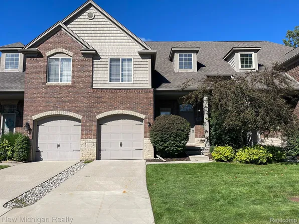 11491 Maple Creek Ct, Washington, MI 48094