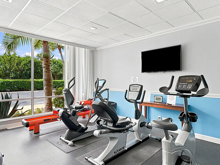 2121 N Ocean Blvd #405W — Photo 40