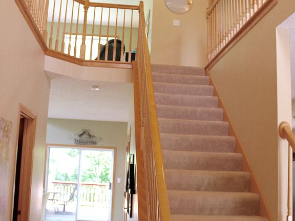 Two story foyer