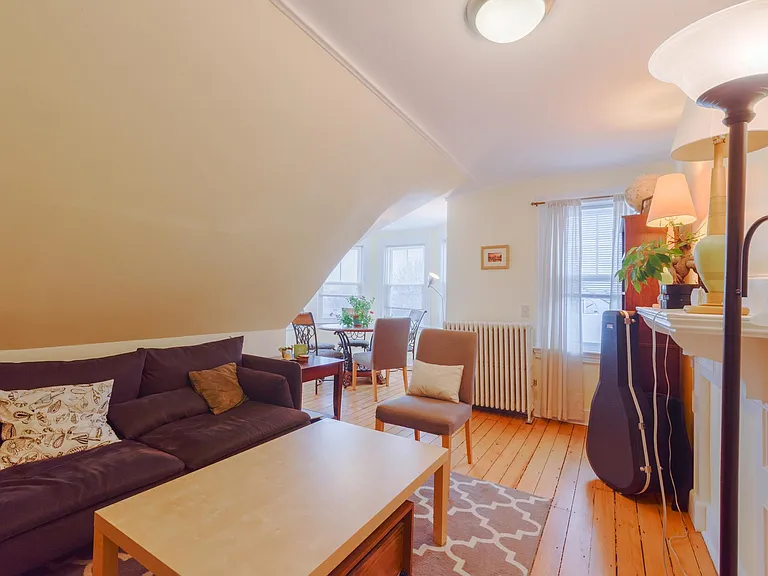 132 S Angell St #3 — Photo 8
