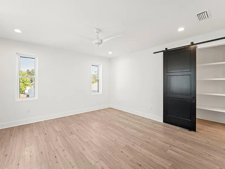2403 W North B St #2 — Photo 7