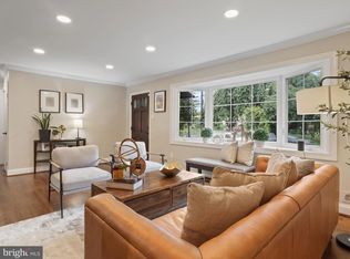 1817 Olney Rd, Falls Church, VA 22043