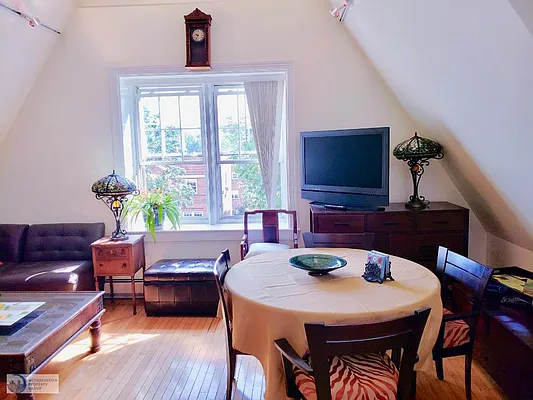 Rented by Metropolitan Property Group | media 22