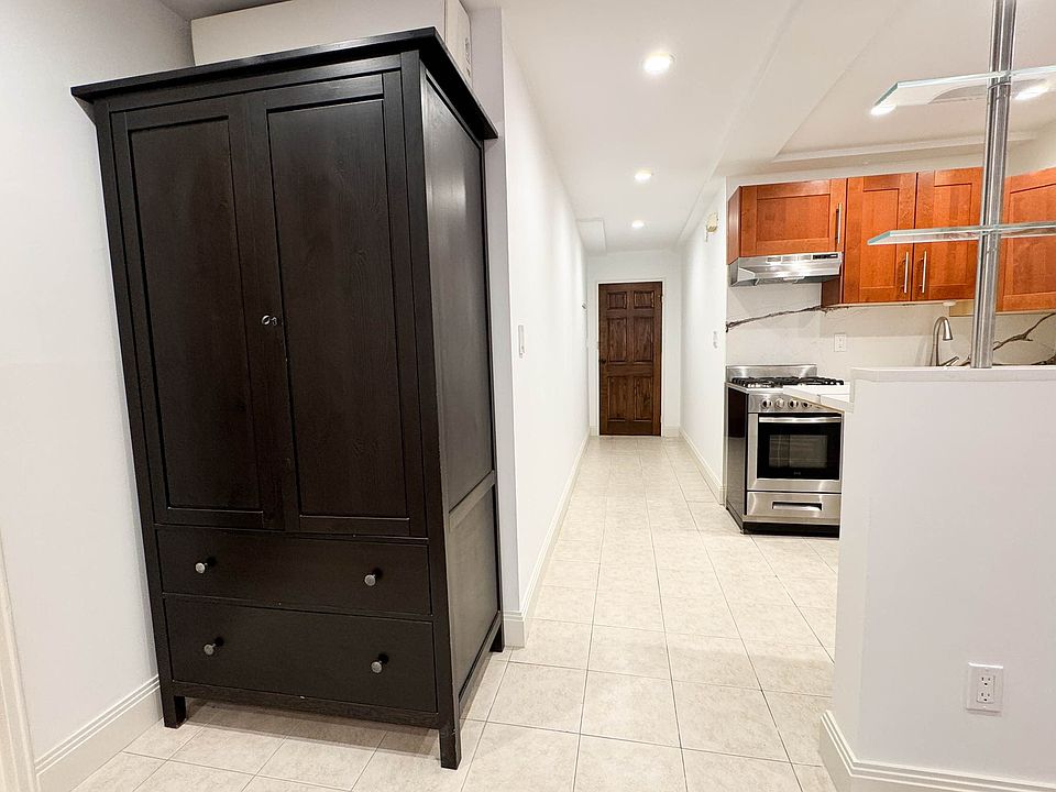 1st image of 20-18 29th St #1