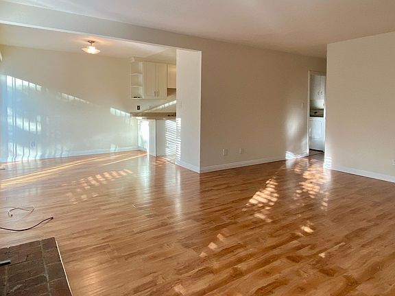 3rd image of 657-659 Vasona Ct