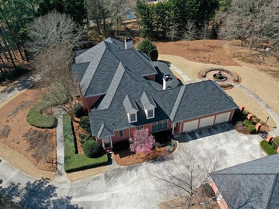 4th image of 939 Wilshire Ct