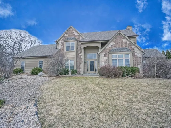 W284N4903 Roosevelts Quay, Pewaukee, WI 53072