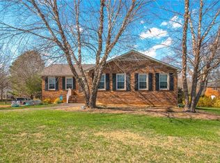 7037 Whitby Ave, Clemmons, NC 27012
