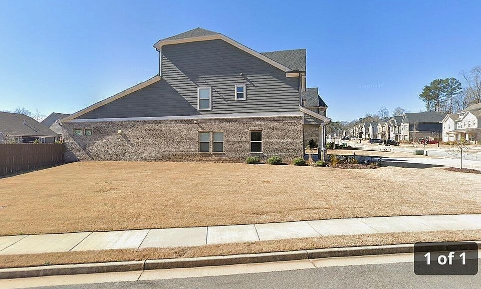 2nd image of 5031 Woodland Pass Cir
