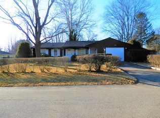 33 Debbie Rd, Brockton, MA 02302