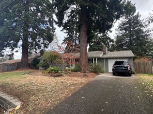20612 4th Ave S, Des Moines, WA 98198