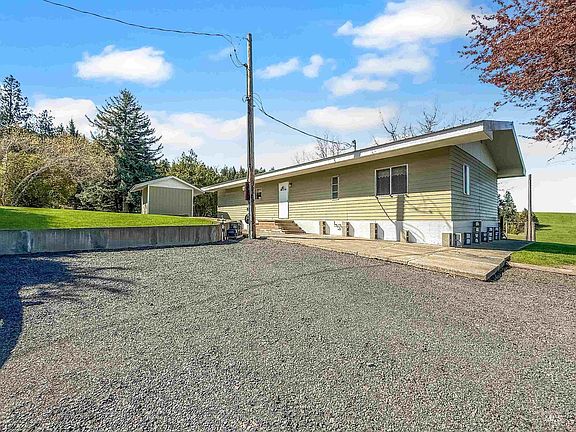 2nd image of 1226 Larson Rd
