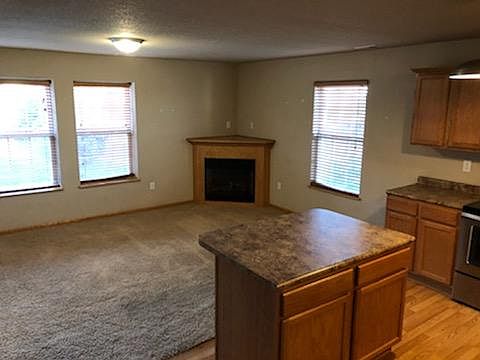 1st image of 391 NE Kingwood #391