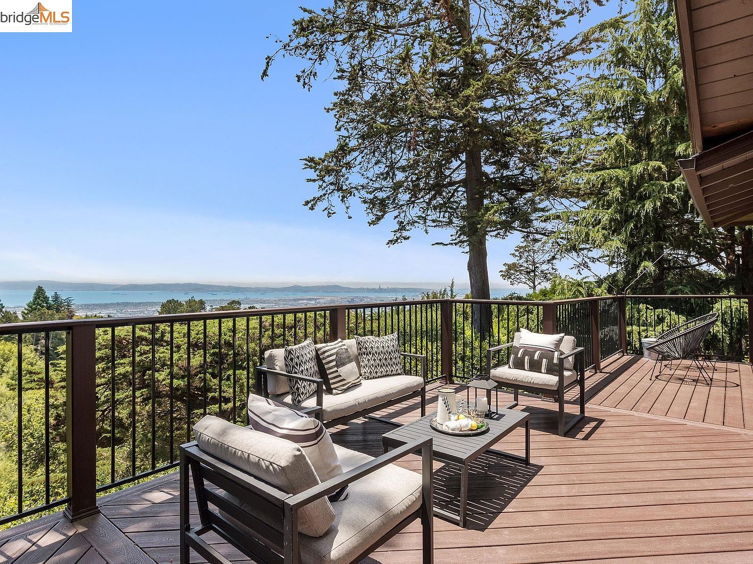 3135 Holyrood Dr, Oakland, CA 94611 Zillow