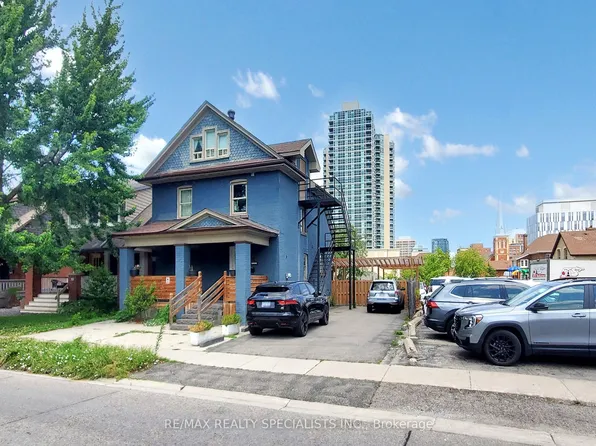 8 Mill St N, Brampton, ON L6X 1S6