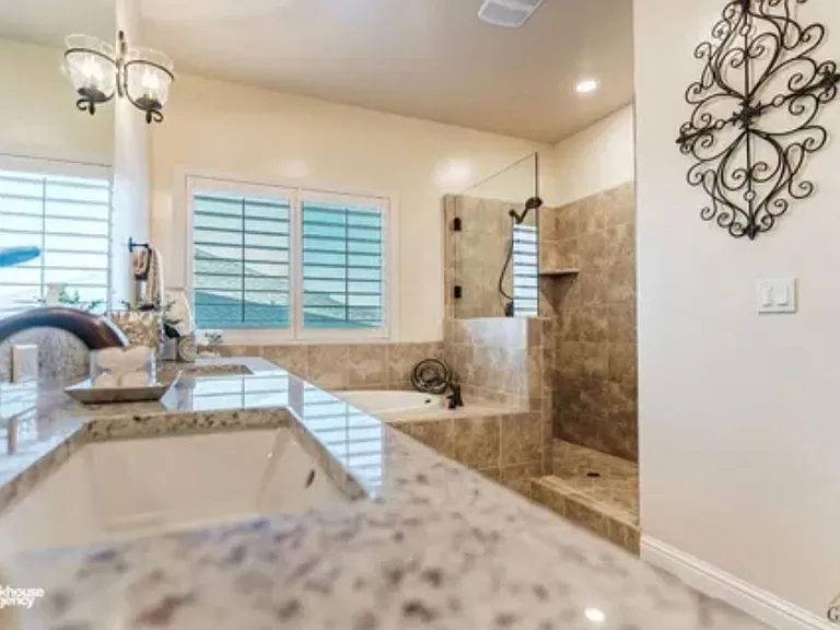 14728 Plumeria Ct — Photo 16