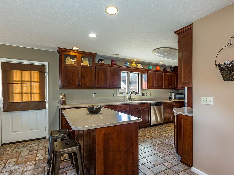 104 Valley View Ave, Mount Sidney, VA 24467 Zillow