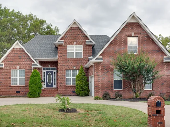 2930 Runnymeade Dr, Murfreesboro, TN 37127