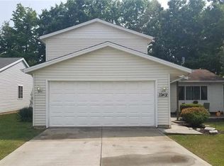 22402 Vera St, Warrensville Heights, OH