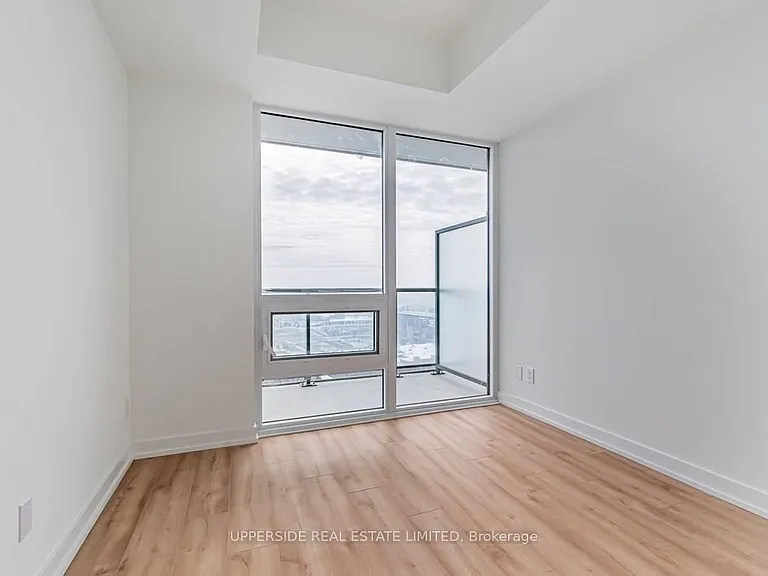 135 E Liberty St #1613 — Photo 7