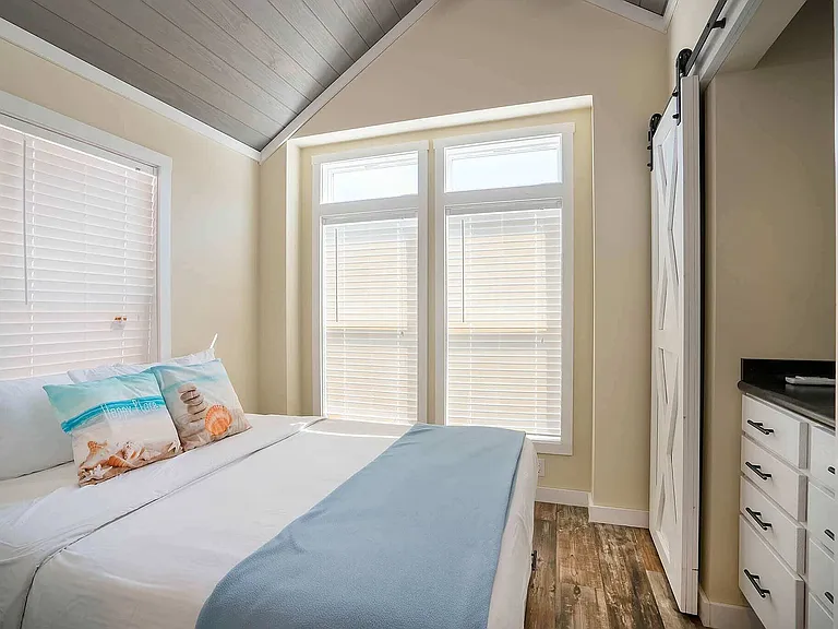 Seahore bedroom