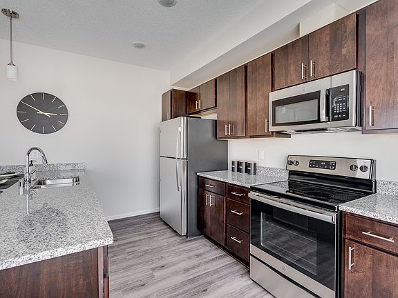 Ridge Floor Plan - Stainless Steel Appliances With Premium Fixtures & Finishes