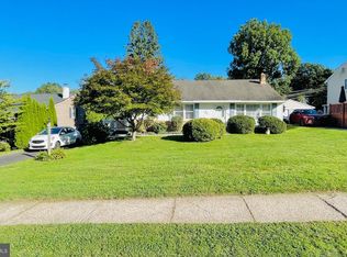 182 Campmeeting Rd, Willow Grove, PA 19090