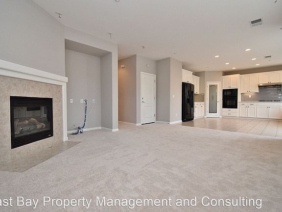 5th image of 34187 Valle Dr