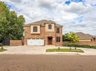 2718 Braids Dr, Laredo, TX 78045
