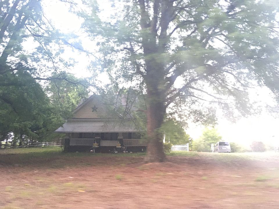 2nd image of 193 Seminole Dr