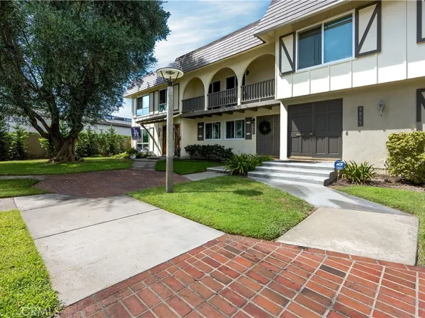 9857 Via Sonoma, Cypress, CA 90630