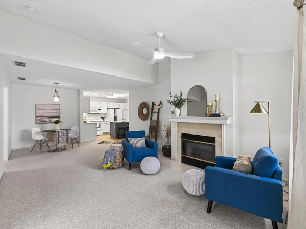 9887 Tamarack Cv, Woodbury, MN 55125