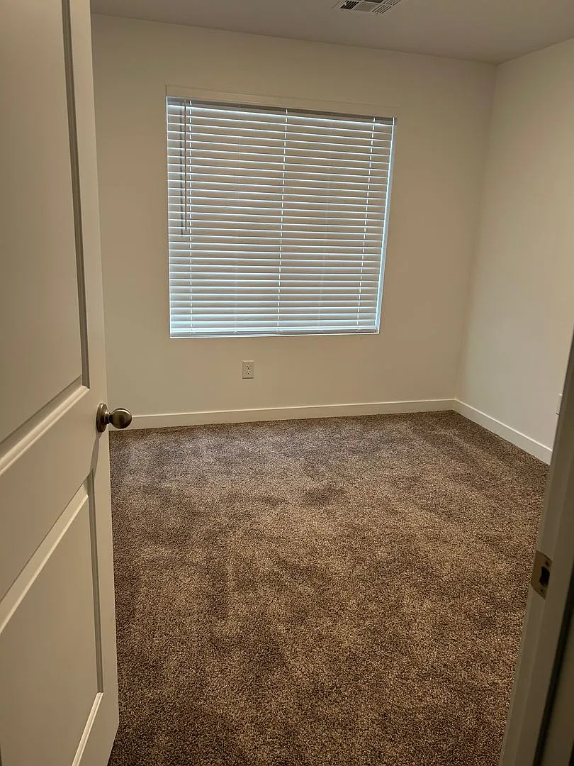 Charming Townhome — Photo 3