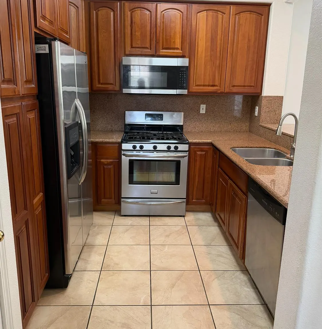 1014 Addison Circle - Photo 7