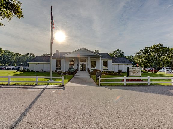 2nd image of 516 Courtland Ln #156191
