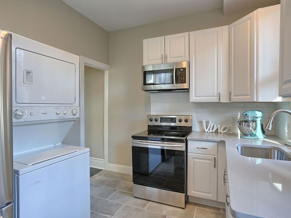 1st image of 1715 Penn St #1