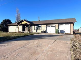 308 E Kline St, Shickley, NE 68436